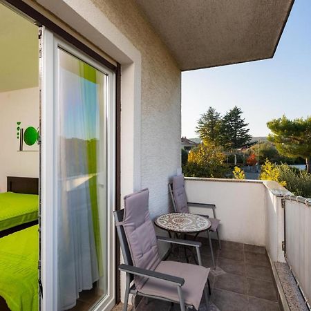 Apartman Volaric Apartment Đảo Krk Ngoại thất bức ảnh